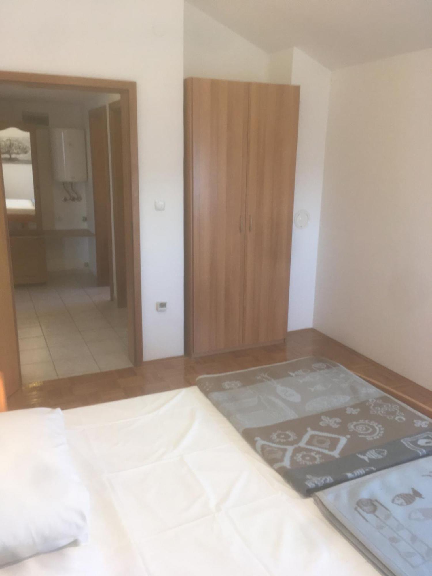 Apartments Maleo سفيتي بيتار المظهر الخارجي الصورة